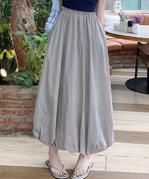 maison de LATIR(メゾンドラティール)の「軽やかな夏服。バルーンイージーケアスカート(スカート・レディース・グレー/ブラック/ホワイト・FREE)」の19枚目の写真