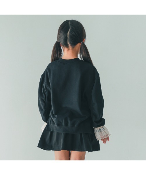 NHT（エヌエイチティー）の「エヌエイチティー ALYSSUM　ギャザートレーナー（スウェット・キッズ・アイボリー/チャコールグレー/ブラック・160cm/150cm/140cm/130cm/120cm/110cm）」の4枚目の写真