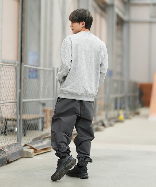 THE NORTH FACE(ザノースフェイス)の「THE NORTH FACE ザ・ノース・フェイス トレーナー S LOGO HTR SWT CRW NT62532(スウェット・メンズ・ダークオリーブ/ブラック/ミックスグレー/ネイビー/グレー・S/M/L/XL/XXL)」の10枚目の写真