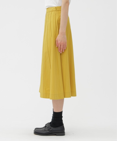 MARGARET HOWELL（マーガレットハウエル）の「SOFT COMPACT COTTON（スカート・レディース・イエロー/ダークグリーン・2/1/3）」の5枚目の写真
