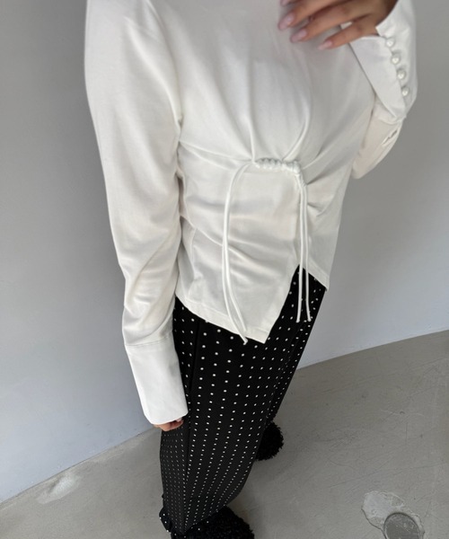 SANSeLF(サンセルフ)の「【SANSeLF】 ドローストリングデザインシャツ アシンメトリーヘム 長袖 ブラウス saw25a026(Tシャツ/カットソー・レディース・ホワイト/ブラック・FREE)」の5枚目の写真