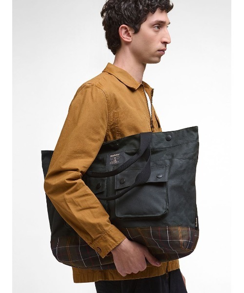 完売品　Barbourバブアー　Fieldワックストートバッグ Fieldワックストートバッグ（トートバッグ）｜Barbour（バブアー）の