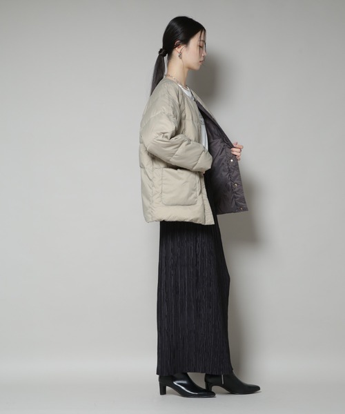 NANO universe(ナノユニバース)の「撥水加工ライトダウン リバーシブルノーカラージャケット(ダウンジャケット/コート・レディース・ブラック/オリーブ/アイボリー・S/M)」の19枚目の写真