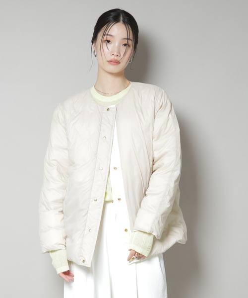 NANO universe(ナノユニバース)の「撥水加工ライトダウン リバーシブルノーカラージャケット(ダウンジャケット/コート・レディース・ブラック/オリーブ/アイボリー・S/M)」の12枚目の写真