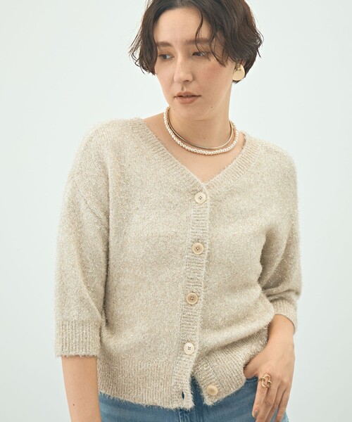 NOLLEY’S Sophi（ノーリーズソフィ）の「キラキラフェザー2WAY5分袖プルオーバーニット（カーディガン/ボレロ・レディース・ゴールド/グレー/キャメル/ピンク・38）」の6枚目の写真
