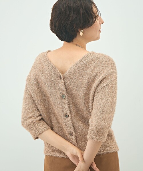 NOLLEY’S Sophi（ノーリーズソフィ）の「キラキラフェザー2WAY5分袖プルオーバーニット（カーディガン/ボレロ・レディース・ゴールド/グレー/キャメル/ピンク・38）」の13枚目の写真