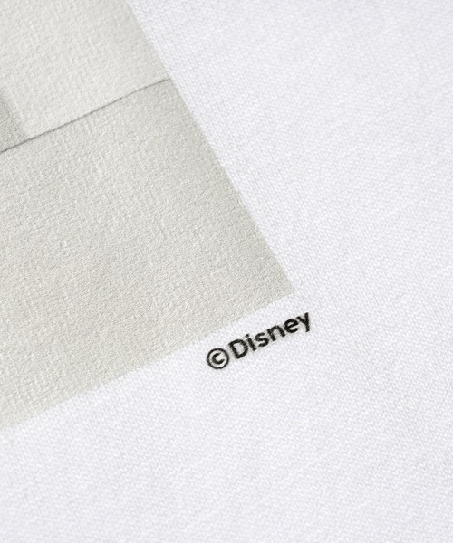 Disney(ディズニー)の「Dumbo / T-shirt Designed byNAIJEL GRAPH(Tシャツ/カットソー・メンズ・ホワイト/ブラック・XX-LARGE/X-LARGE/LARGE/MEDIUM)」の7枚目の写真
