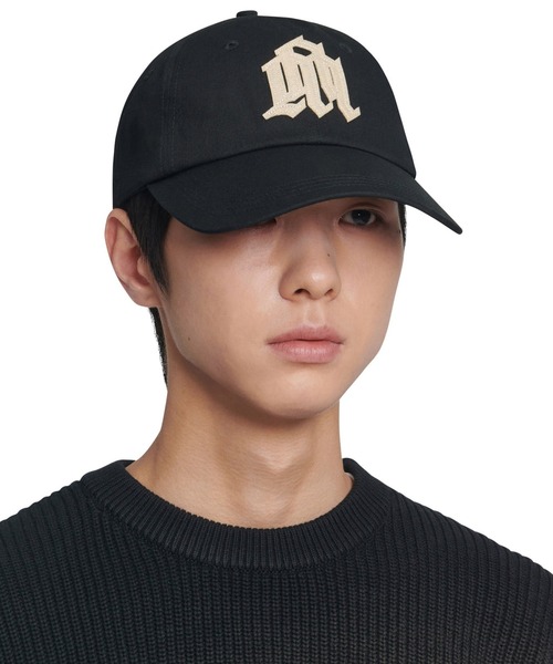 NOMANUAL（NOMANUAL）の「A'GEM/9 × .kom 『NOMANUAL/ノーマニュアル』 OVERLAY LOGO PATCH BALL CAP/オーバーレイロゴパッチボールキャップ（キャップ・メンズ・ブラック/チャコールグレー・FREE）」の4枚目の写真