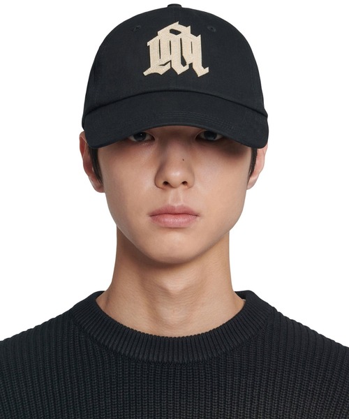 NOMANUAL（NOMANUAL）の「A'GEM/9 × .kom 『NOMANUAL/ノーマニュアル』 OVERLAY LOGO PATCH BALL CAP/オーバーレイロゴパッチボールキャップ（キャップ・メンズ・ブラック/チャコールグレー・FREE）」の3枚目の写真