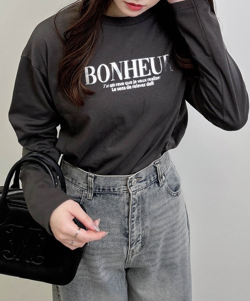 INGNI(イング)の「箔プリントロゴロングTシャツ(Tシャツ/カットソー・レディース・ホワイト×ゴールド/ホワイト×シルバー/ライトグレー系8・M)」の12枚目の写真