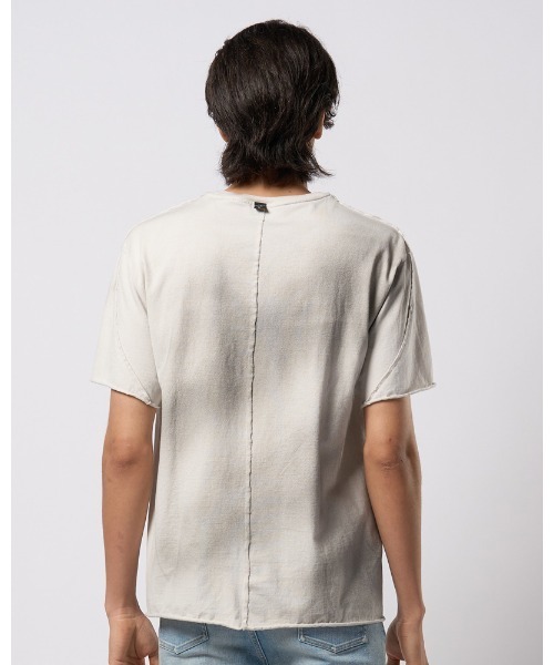 wjk(ダヴルジェイケイ)の「spray dye leather pocket-T(Tシャツ/カットソー・メンズ・ホワイト×ブラック/ホワイト×ブルー/グレイッシュベージュ/ブラック×シルバー・SMALL/MEDIUM/LARGE/X-LARGE)」の16枚目の写真