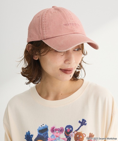FRUIT OF THE LOOM（フルーツオブザルーム）の「セサミストリートミーツオブザルーム キャップ（キャップ・レディース・ピンク/チャコールグレー・FREE）」の10枚目の写真