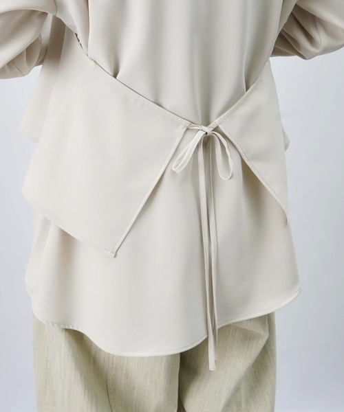 LUCA/LADY LUCK LUCA（ルカ/レディラックルカ）の「LC/LLL ビスチェシャツ（シャツ/ブラウス・レディース・ブラック/ライトベージュ・FREE）」の10枚目の写真