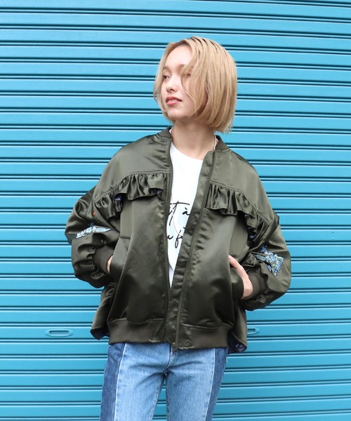 Three Four Time（ｽﾘｰﾌｫｰﾀｲﾑ）の「【tamaoworld】Embroidery jacket Swan（ブルゾン・レディース・ブルーグレー・FREE）」の9枚目の写真