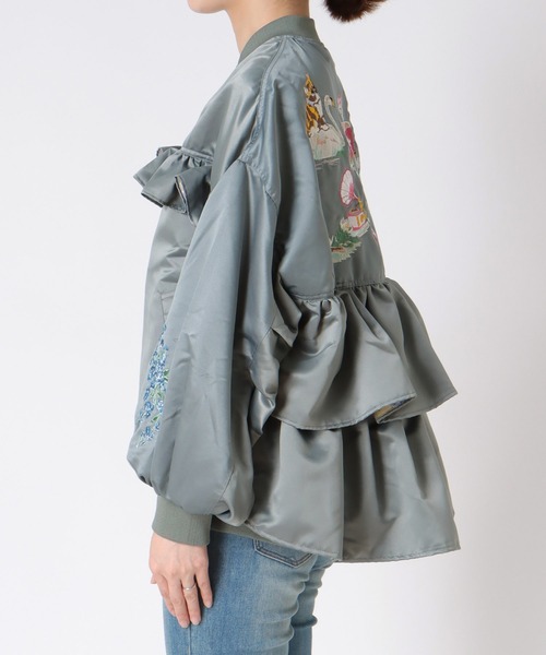 Three Four Time（ｽﾘｰﾌｫｰﾀｲﾑ）の「【tamaoworld】Embroidery jacket Swan（ブルゾン・レディース・ブルーグレー・FREE）」の16枚目の写真