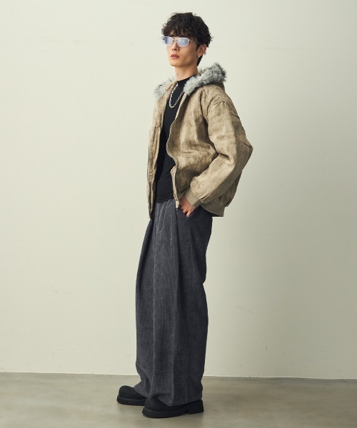 Shoowtime(ショウタイム)の「Corduroy Tuck Wide Slacks / コーデュロイタックワイドスラックス(その他パンツ・メンズ・カーキ/ブラック/グレー・LARGE/MEDIUM/X-LARGE)」の13枚目の写真