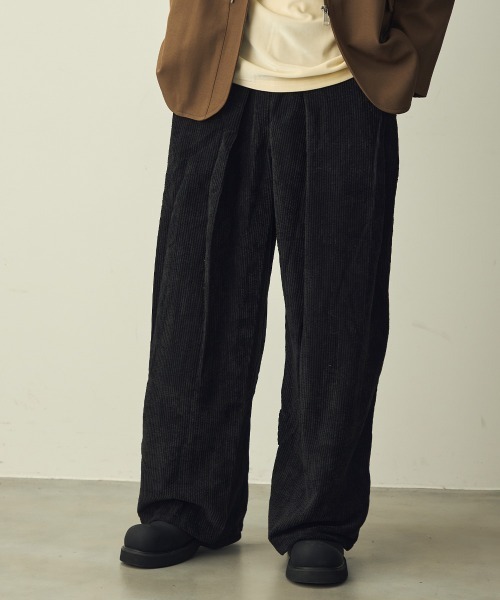 Shoowtime(ショウタイム)の「Corduroy Tuck Wide Slacks / コーデュロイタックワイドスラックス(その他パンツ・メンズ・カーキ/ブラック/グレー・LARGE/MEDIUM/X-LARGE)」の17枚目の写真