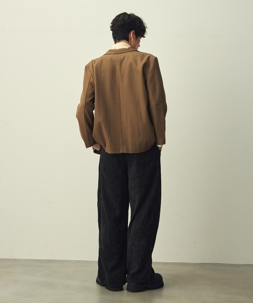 Shoowtime(ショウタイム)の「Corduroy Tuck Wide Slacks / コーデュロイタックワイドスラックス(その他パンツ・メンズ・カーキ/ブラック/グレー・LARGE/MEDIUM/X-LARGE)」の8枚目の写真