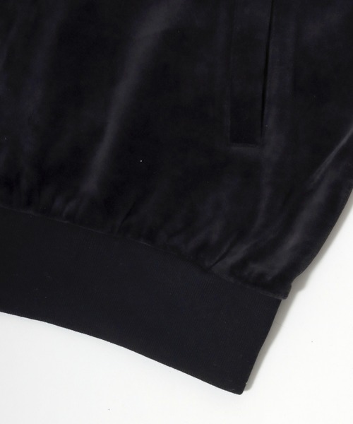 Champion（チャンピオン）の「2025AW Champion/チャンピオン  VELOUR ZIP JACKET ベロア ワンポイント バック刺繍 パイピング トラックジャケット（ブルゾン・メンズ・ブラック/ネイビー/グリーン・M/L/XL）」の15枚目の写真