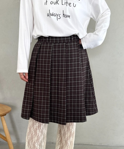 MYMOOD.（マイムード）の「ミディ丈チェック柄プリーツスカート（スカート・レディース・ネイビー/ブラウン・FREE）」の4枚目の写真