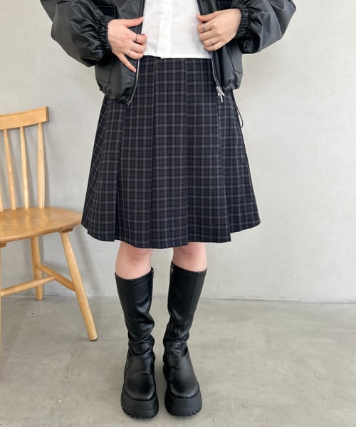 MYMOOD.（マイムード）の「ミディ丈チェック柄プリーツスカート（スカート・レディース・ネイビー/ブラウン・FREE）」の12枚目の写真
