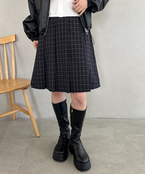 MYMOOD.（マイムード）の「ミディ丈チェック柄プリーツスカート（スカート・レディース・ネイビー/ブラウン・FREE）」の15枚目の写真