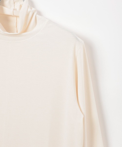 BAYFLOW（ベイフロー）の「[レイヤードスタイルに]ソフトフライスハイネックプルオーバー（Tシャツ/カットソー・レディース・ブラック/オフホワイト/ブルー・FREE）」の9枚目の写真
