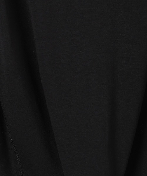 BAYFLOW（ベイフロー）の「[レイヤードスタイルに]ソフトフライスハイネックプルオーバー（Tシャツ/カットソー・レディース・ブラック/オフホワイト/ブルー・FREE）」の14枚目の写真