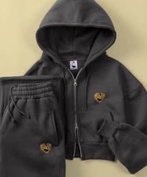 Red Cap Girl（レッドキャプガール）の「【70】2026SS【RCG/レッドキャップガール】ショート丈 ジップパーカー ＆ スウェットパンツ/ワンポイント刺繍/ルームウェア/レディース（セットアップ）」