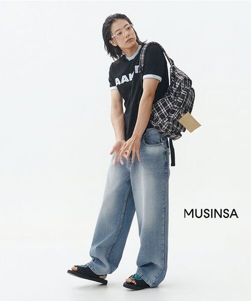 AAKAM(アーカム)の「Logo Patch Ringer Top (Black-Sky Blue)(Tシャツ/カットソー・レディース・その他・2/1)」の11枚目の写真