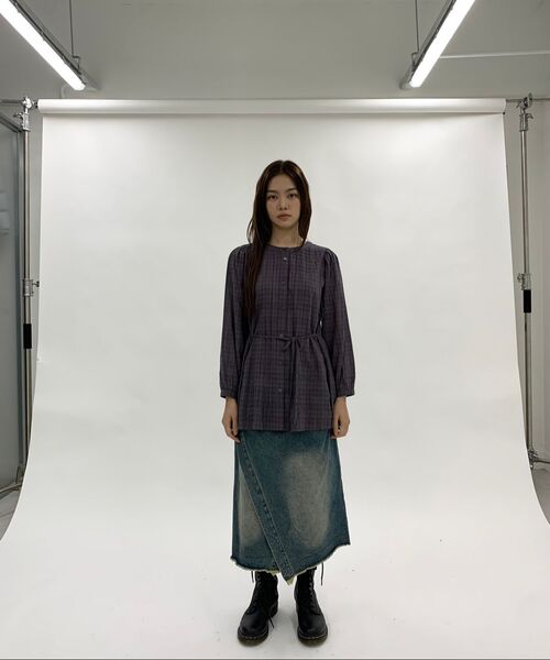 MILLO WOMEN（ミロウーマン）の「デニムミディラップスカート[ブルー]（スカート・レディース・その他・SMALL/MEDIUM）」の3枚目の写真