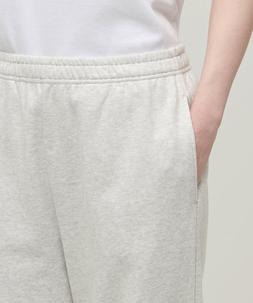 MUSINSA STANDARD WOMAN(ムシンサスタンダードウーマン)の「レディースリラックスラウンジスウェットパンツ【オートミール】(スウェットパンツ・レディース・その他・SMALL/MEDIUM/LARGE/X-SMALL)」の5枚目の写真