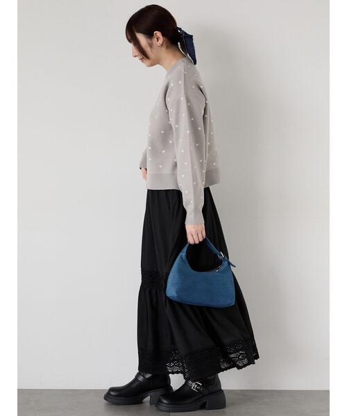 Te chichi TERRASSE（テチチテラス）の「ドットジャカードクルーネックニット（ニット/セーター・レディース・チャコールグレー/ベージュ/グレー・F）」の5枚目の写真