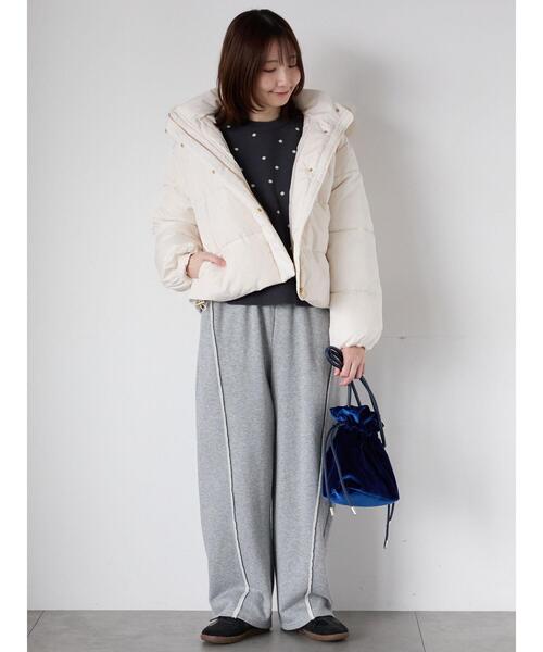 Te chichi TERRASSE（テチチテラス）の「ドットジャカードクルーネックニット（ニット/セーター・レディース・チャコールグレー/ベージュ/グレー・F）」の7枚目の写真