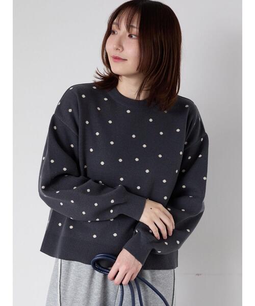 Te chichi TERRASSE（テチチテラス）の「ドットジャカードクルーネックニット（ニット/セーター・レディース・チャコールグレー/ベージュ/グレー・F）」の9枚目の写真