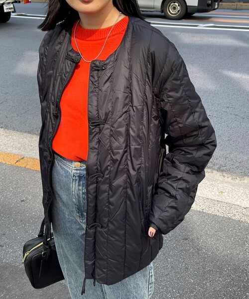 TAION(タイオン)の「【TAION/タイオン】REVERSIBLE CHINA BUTTON INNER DOWN(ダウンジャケット/コート・レディース・ベージュ/カーキ/ブラック・38)」の1枚目の写真