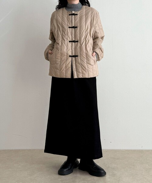 TAION(タイオン)の「【TAION/タイオン】REVERSIBLE CHINA BUTTON INNER DOWN(ダウンジャケット/コート・レディース・ベージュ/カーキ/ブラック・38)」の13枚目の写真