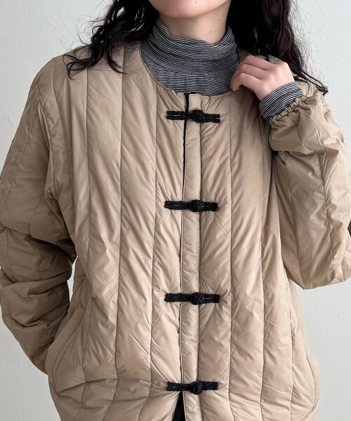 TAION(タイオン)の「【TAION/タイオン】REVERSIBLE CHINA BUTTON INNER DOWN(ダウンジャケット/コート・レディース・ベージュ/カーキ/ブラック・38)」の6枚目の写真