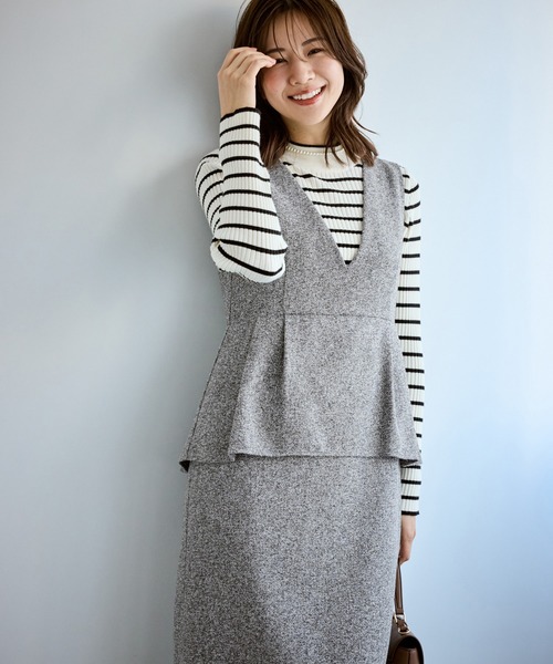 ROPE' PICNIC（ロペピクニック）の「【新色追加】レイヤード風ペプラムジャンパースカート（ジャンパースカート・レディース・チャコールグレー/ブラック/ダークブラウン/グレー・S/M/L）」の3枚目の写真