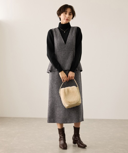 ROPE' PICNIC（ロペピクニック）の「【新色追加】レイヤード風ペプラムジャンパースカート（ジャンパースカート・レディース・チャコールグレー/ブラック/ダークブラウン/グレー・S/M/L）」の19枚目の写真