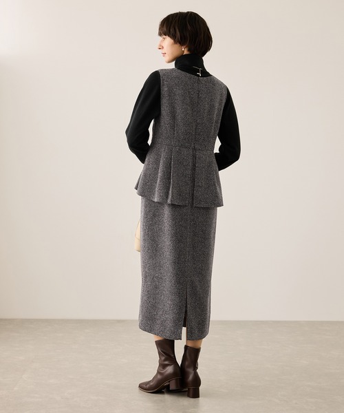 ROPE' PICNIC（ロペピクニック）の「【新色追加】レイヤード風ペプラムジャンパースカート（ジャンパースカート・レディース・チャコールグレー/ブラック/ダークブラウン/グレー・S/M/L）」の20枚目の写真