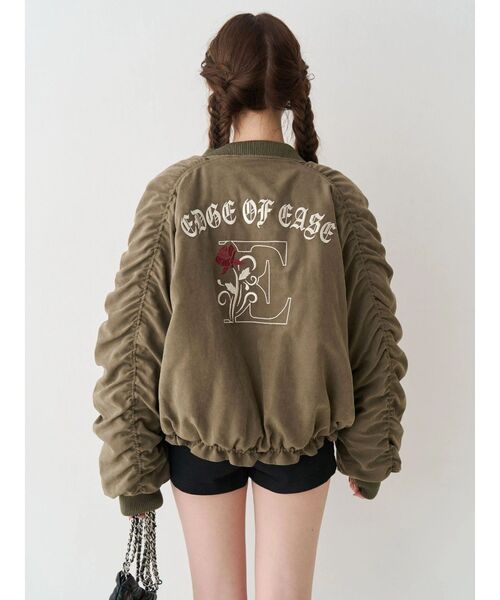 EVRIS(エヴリス)の「ボリュームギャザーショートMA-1(MA-1・レディース・ブラック/カーキ/ホワイト・FREE)」の3枚目の写真