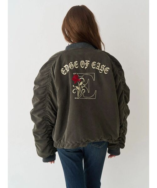 EVRIS(エヴリス)の「ボリュームギャザーショートMA-1(MA-1・レディース・ブラック/カーキ/ホワイト・FREE)」の2枚目の写真