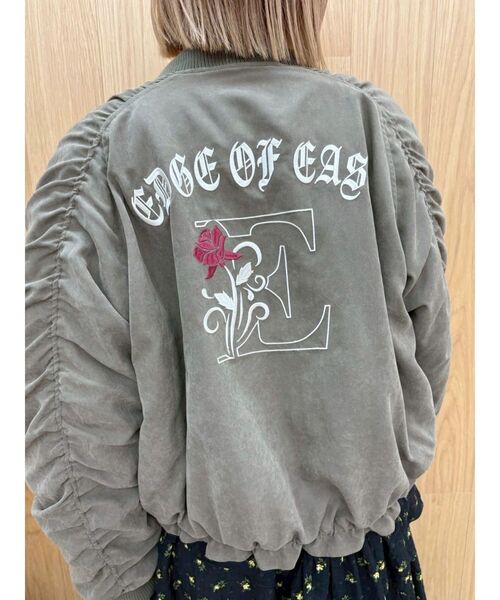 EVRIS(エヴリス)の「ボリュームギャザーショートMA-1(MA-1・レディース・ブラック/カーキ/ホワイト・FREE)」の6枚目の写真