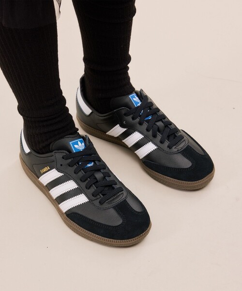 adidas(アディダス)の「【KIDS/キッズ】【adidas Originals】SAMBA OG CF EL C(スニーカー・キッズ・オフホワイト/ブラック・18/20/21/19)」の2枚目の写真