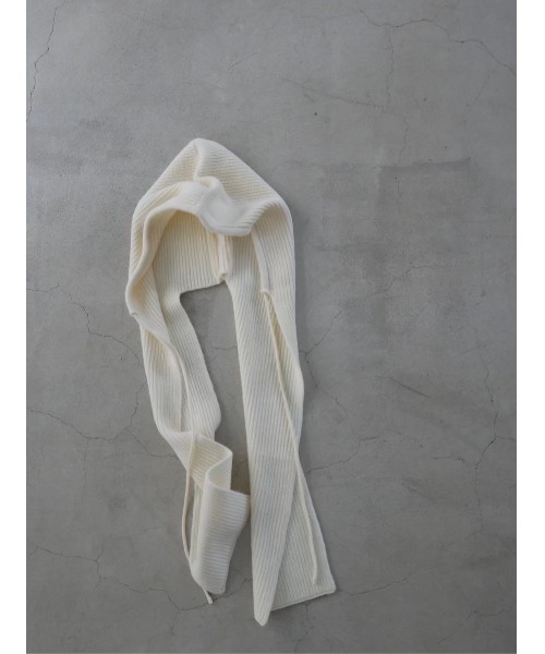 TRUNC（トランクエイティーエイト）の「Hooded Knit Scarf（マフラー・レディース・ブラック/アイボリー・FREE）」の18枚目の写真