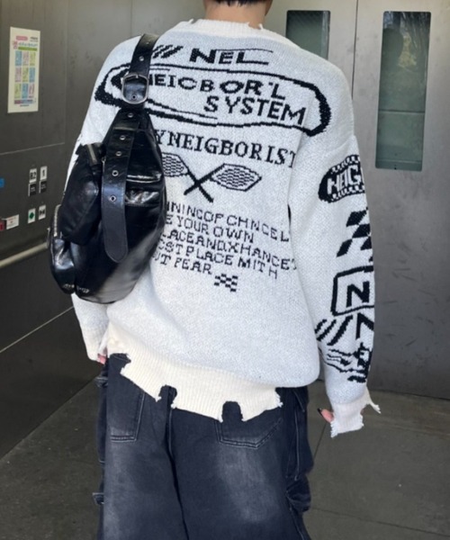 lilful(リルフル)の「レーシングロゴ 裾ダメージニット(ニット/セーター・メンズ・アイボリー/ブラック・M/L)」の6枚目の写真
