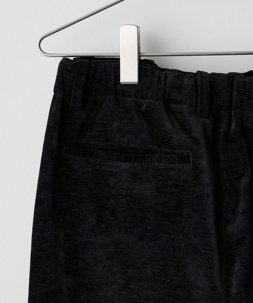 WYM LIDNM(ウィム バイ リドム)の「WASHED VELVET CURVE CUT WIDE PANTS(その他パンツ・メンズ・ダークブラウン/ブラック・S/M/L)」の18枚目の写真