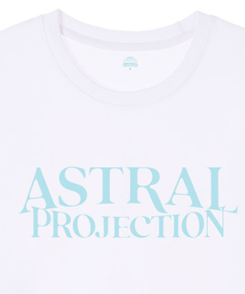ASTRAL PROJECTION（アストラルプロジェクション）の「[オーバーサイズ]ベーシックレタリング13番手コットンラウンドネック半袖Tシャツ_ホワイト（Tシャツ/カットソー・メンズ・その他・LARGE/MEDIUM/X-LARGE/XX-LARGE）」の3枚目の写真