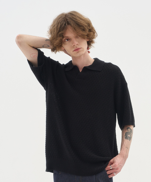 BLOND9(ブロンドナイン)の「ソフトテクスチャーオープンカラー半袖ニット_ブラック(ニット/セーター・メンズ・その他・MEDIUM/LARGE/X-LARGE)」の2枚目の写真